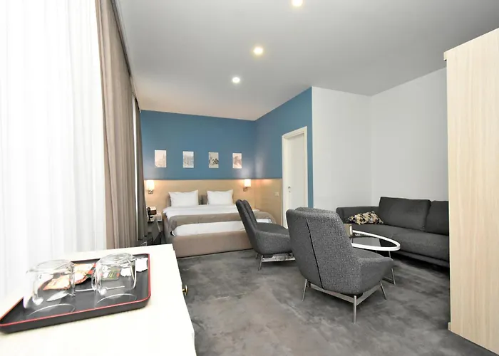 In City Hotel